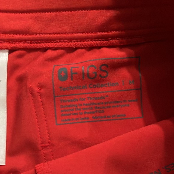 Figs Medium Zamora Bottoms in Pop Red - Picture 2 of 3